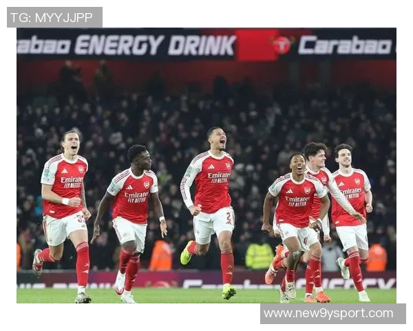 欧足联宣布对拜仁罚款七万欧因球迷在阿森纳客战中违规行为