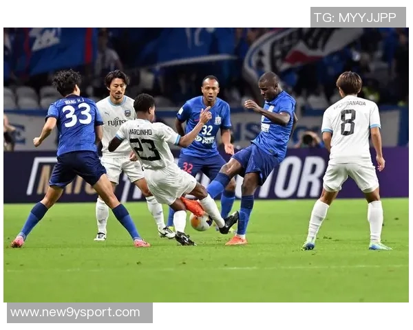 萨内29岁中场展现绝佳技巧连过三人后远射破门震撼全场